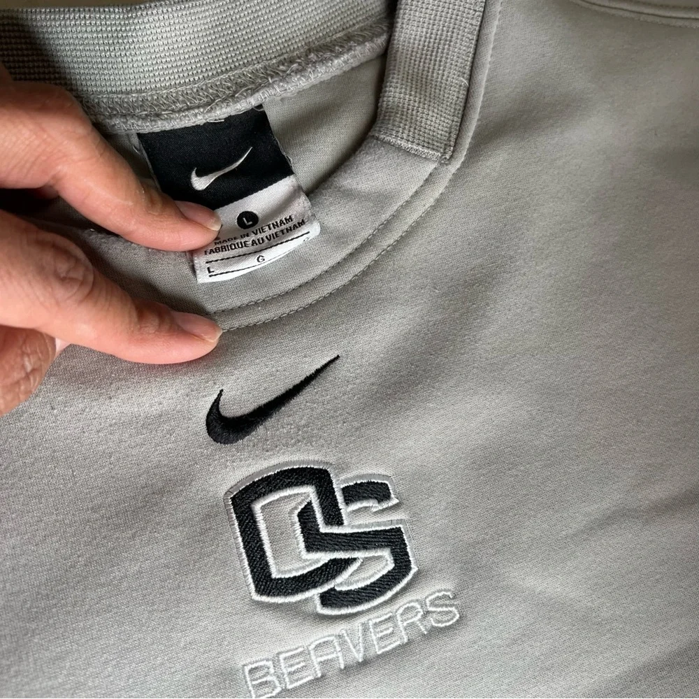 Nike Team Issue‎ Oregon State Beavers Gray Performance Long Sleeve Shirt Large